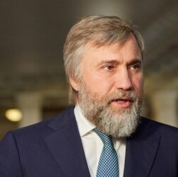 Новини України - Суд заочно арештував екснардепа Новинського