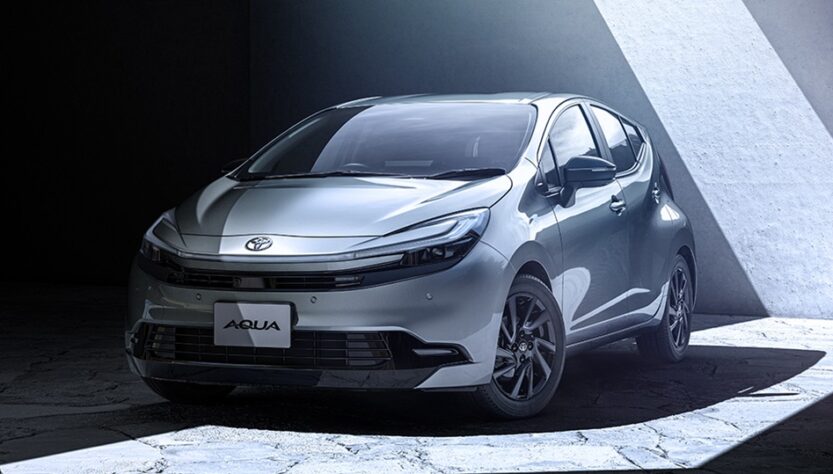 Авто новини - Toyota презентувала оновлений Aqua