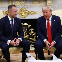 Новини світу - Трамп і Навроцький зустрілися у Білому домі