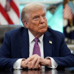 Новини світу - Трамп і секс-скандал. Книга Епштейна