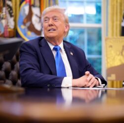 Новини світу - Трамп: Ми заробляємо гроші на війні в Україні