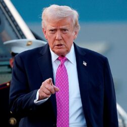 Новини світу - Трамп назвав Медведєва "тупою людиною"