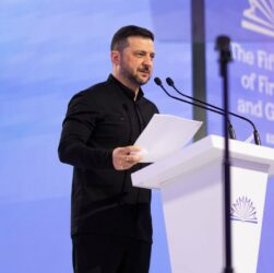 Виступ Володимира Зеленського на пʼятому Саміті перших леді та джентльменів