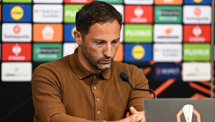 Новини спорту - У Фенербахче можуть знову змінити головного тренера