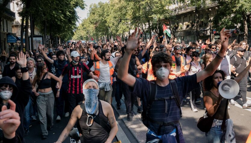 Новини світу - У Франції відбулися масштабні протести через зміну соцполітики