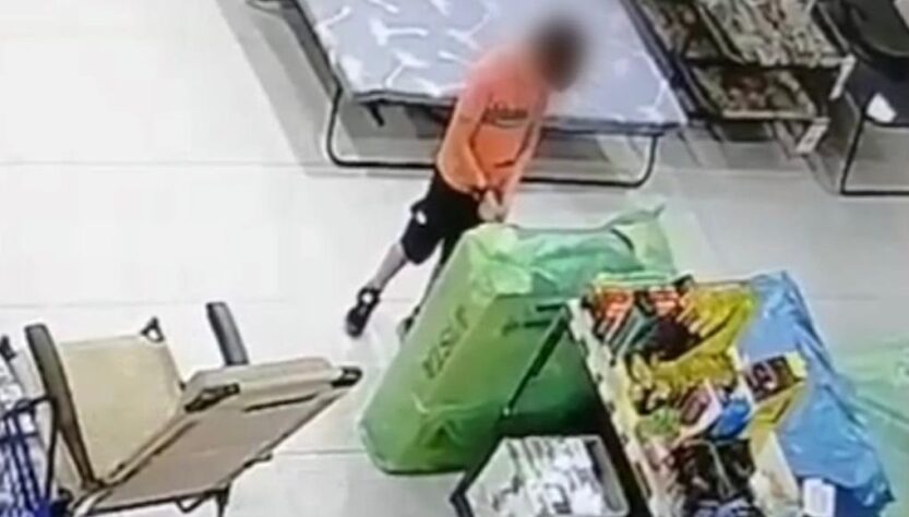 Новини Києва - У Києві хлопчик влаштував пожежу в гіпермаркеті