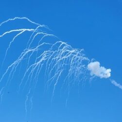 Новини Києва - У Києві пролунали вибухи, працює ППО