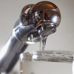 Новини України - У Лозовій зросла кількість аварій на водогоні через перепади напруги