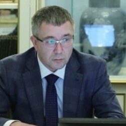 Новини світу - У Москві з вікна готелю випав пітерський топчиновник, що втратив посаду