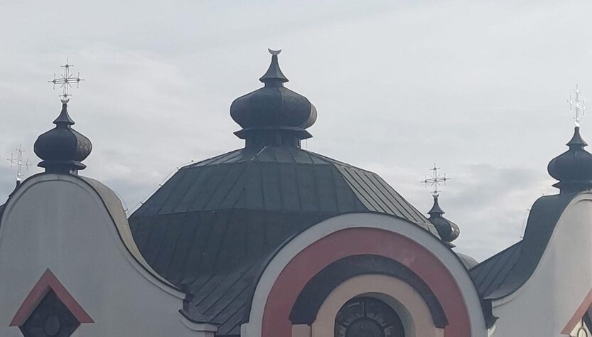 Новини світу - У Польщі із купола української церкви зрізали хрест - посол