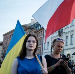 Новини світу - У Польщі ухвалили закон про допомогу українцям