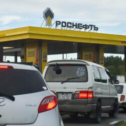 Новини світу - У Росії почали обмежувати продаж бензину "в одні руки"