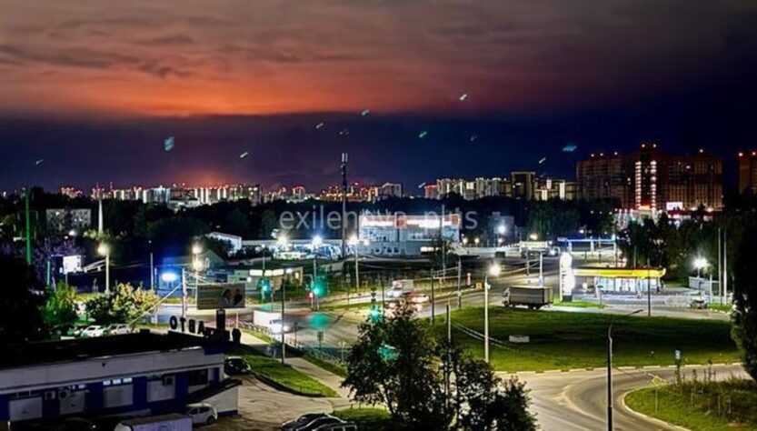 Новини світу - У Рязані горить НПЗ після атаки дронів - соцмережі