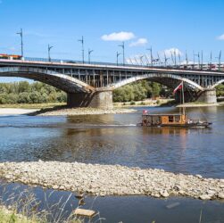 Новини світу - У Варшаві зафіксували рекордно низький рівень води у Віслі