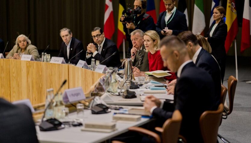 Новини політики - У ЄС обговорюють збільшення компенсації Україні від заморожених активів РФ