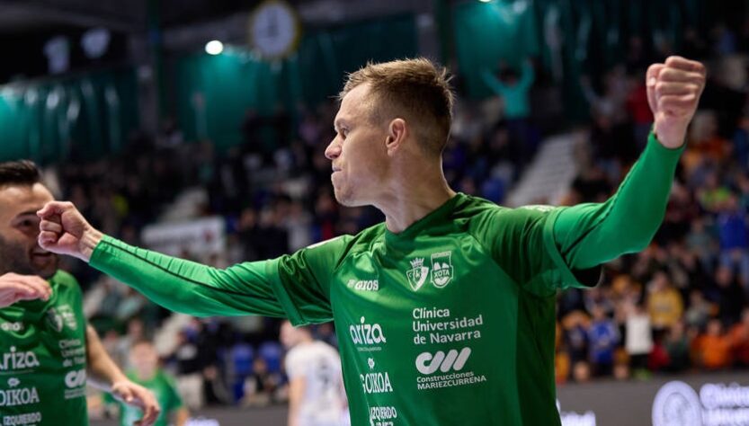 Новини спорту - Український футзаліст забив гол у ворота Барселони