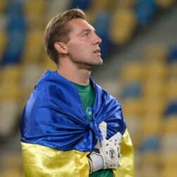 Новини спорту - Український воротар намагався виїхати з країни задля нового контракту - ЗМІ