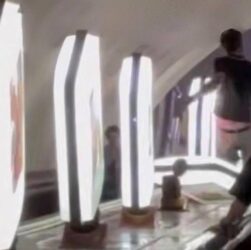 Новини Києва - В Києві юнака затримали за "паркур" і пошкодження майна в метро