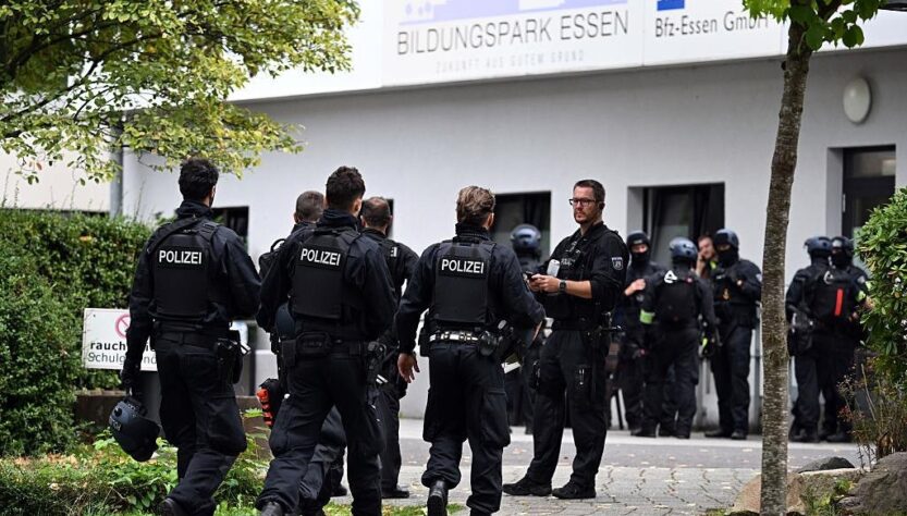 Новини світу - В Німеччині студент поранив ножем викладачку: його застрелила поліція