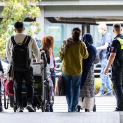 Новини світу - В Німеччині вперше за 15 років зменшилась кількість біженців