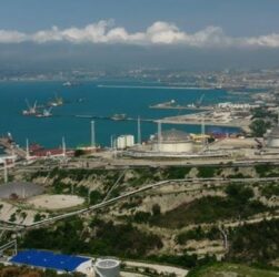 Новини світу - В Росії через дрони призупинили роботу два ключові нафтові порти - ЗМІ