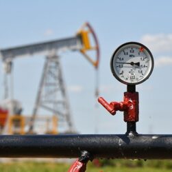 Новини бізнесу - В Росії заявили про прискорення обвалу нафтогазових доходів