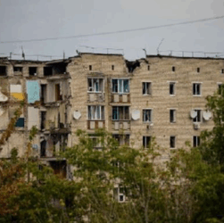 Новини України - В’їзд у Куп’янськ закрит: люди евакуюються пішки