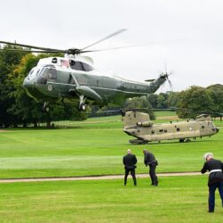 Новини світу - Вертоліт Трампа робив екстрену посадку у Британії
