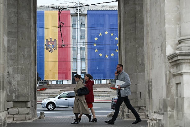 Новини світу - Вибори у Молдові: підрахунок голосів на фініші