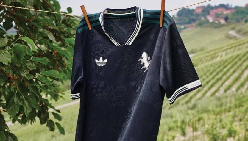 Новини спорту - Ювентус представив третю форму сезону