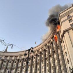 Новини України - З'явились нові деталі російської атаки на Кабмін