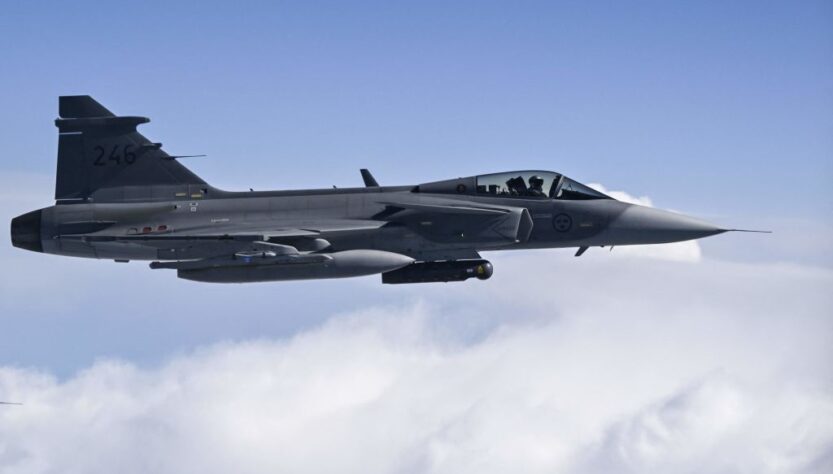 Новини світу - Збивати літаки РФ. НАТО відповість на провокації