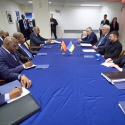 Новини політики - Зеленський обговорив поглиблення партнерства з президентом Анголи