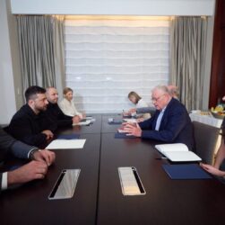 Новини України - Зеленський провів переговори з Келлогом перед зустріччю з Трампом