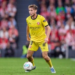 Новини спорту - Жирона в матчі чемпіонату з Еспаньйолом вийде на поле з Ванатом у складі