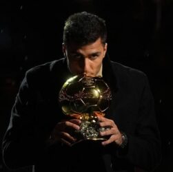 Новини спорту - Золотий м&rsquo;яч-2025: володар трофею назвав своїх фаворитів