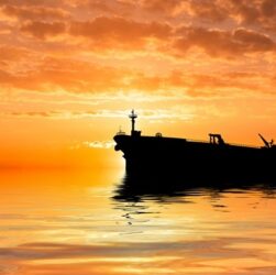 Новини світу - Албанія в обхід санкцій сприяє Росії збувати нафту - ЗМІ