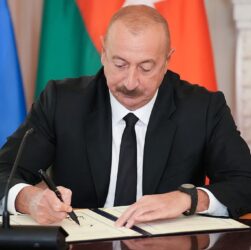 Новини світу - Алієв оголосив про "етап миру" з Вірменією