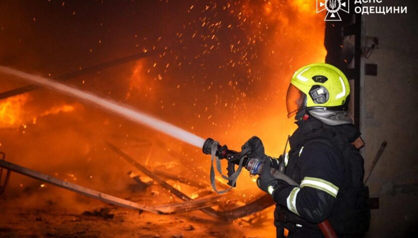 Новини України - Атака на Одещину: спалахнули масштабні пожежі