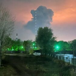 Новини світу - Атака на РФ: в Оренбурзі і Самарі горять газзавод і НПЗ