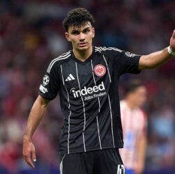 Новини спорту - Айнтрахт знову на порозі великого заробітку