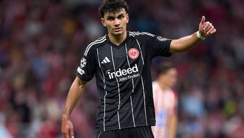 Новини спорту - Айнтрахт знову на порозі великого заробітку