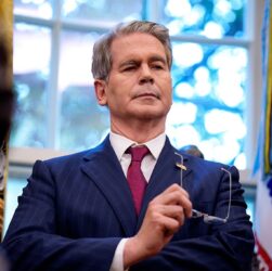 Новини світу - Бессент прокоментував санкційні наслідки для РФ