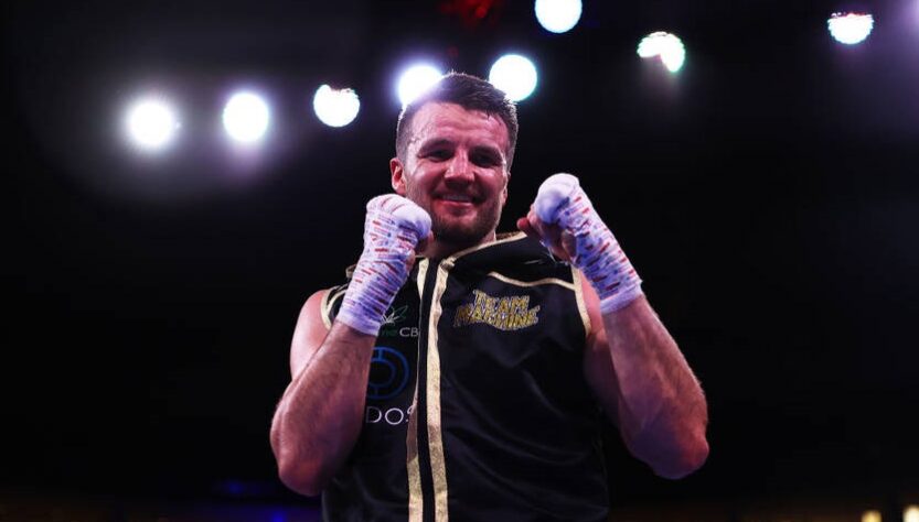 Новини спорту - Британський боксер оцінив шлях Ломаченка у професійному боксі