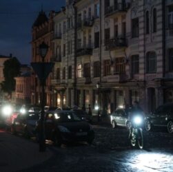 Новини України - Частина Рівного залишилась без світла