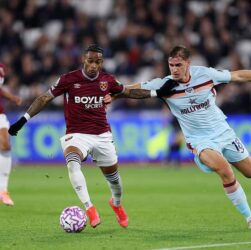 Новини спорту - Чергове визнання: Ярмолюк отримав одну з найкращих оцінок у матчі АПЛ