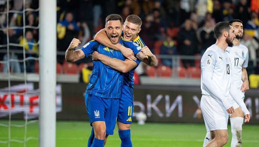 Новини спорту - Довбик пояснив, як команда відреагувала на гол у роздягальню