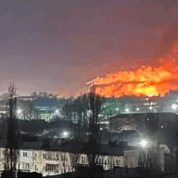 Новини світу - Дрони атакували НПЗ в російській Уфі - соцмережі