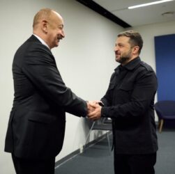 Новини України - Енергетика і зброя: Зеленський зустрівся з Алієвим