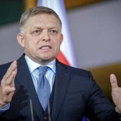 Новини світу - Фіцо: Словаччина не буде втягнута в авантюри проти Росії